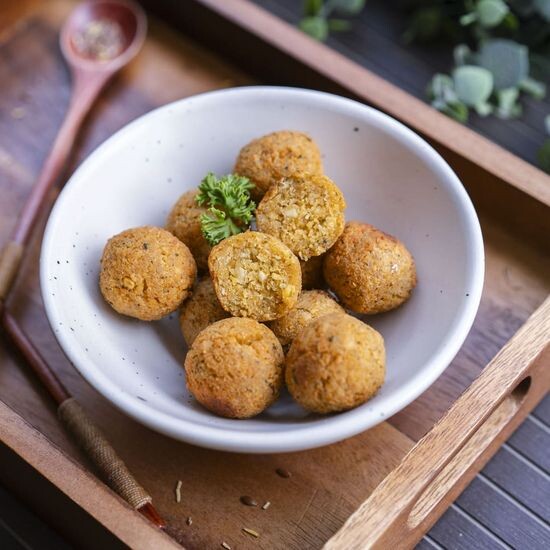 Falafel – 10 Pieces 🧆 • 333kcal • P13