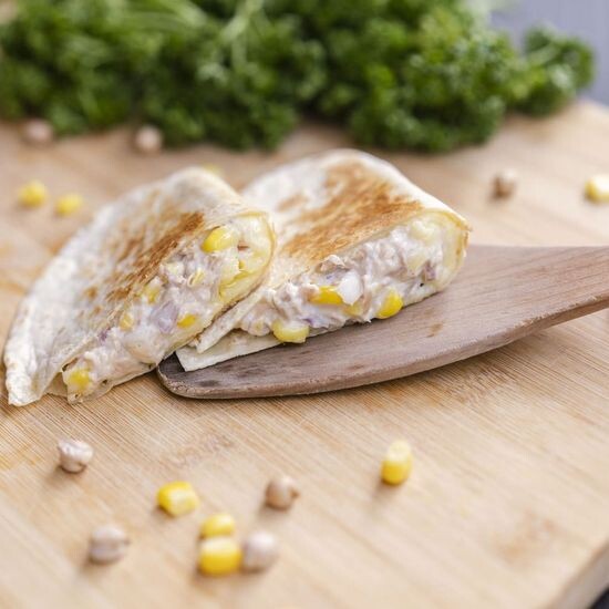 Tuna Quesadillas  🐟                                  from • 316kcal • P18 • 155g