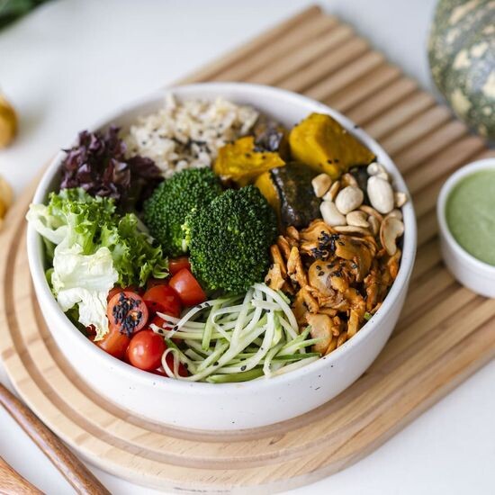 Plant-Based Bowl 🌱 • 276kcal • P10 • 520g