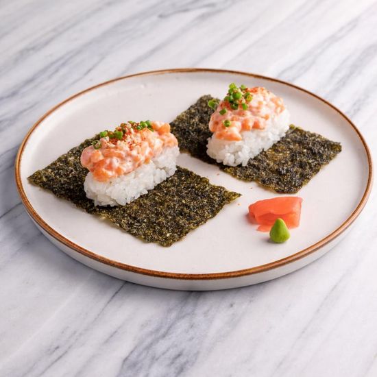 Handroll salmon
