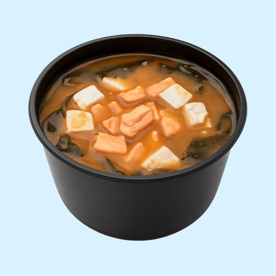 Miso supa sa lososom i tofuom