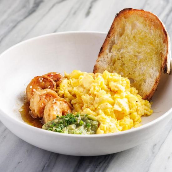 Scramble, prawns, avocado