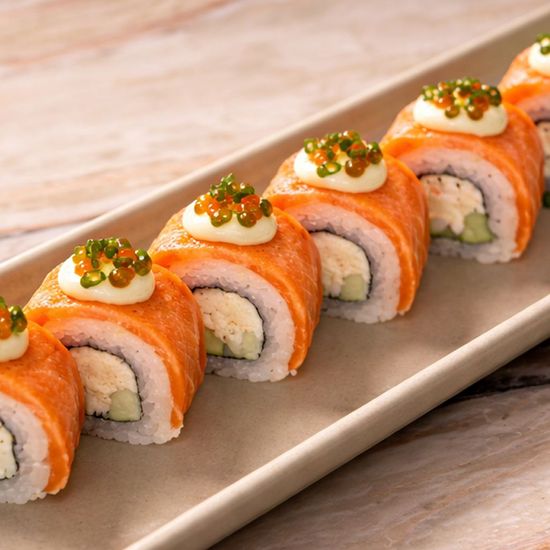 Maki with salmon, Kamchatka crab and caviar
